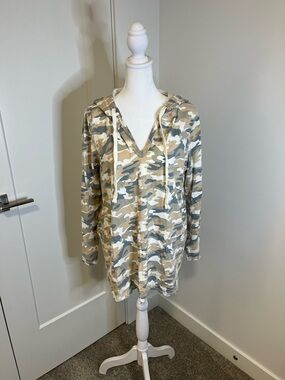 MISS LOVE Camo Hooded Pullover - FREE SHIPPING on Bundles $85+